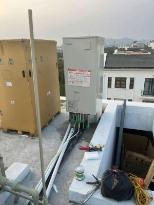 Máy bơm nhiệt Daikin 370L